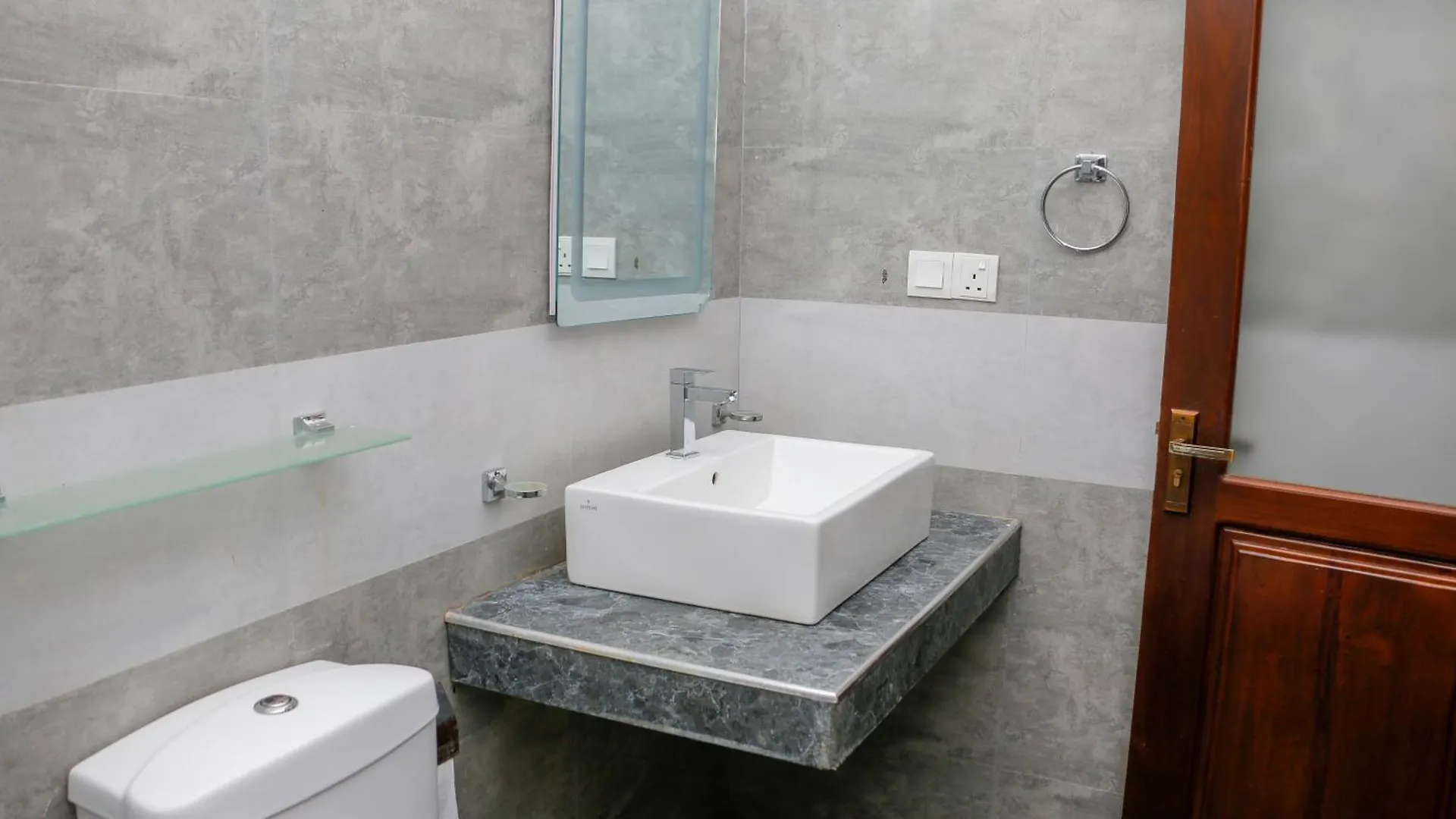 Guest house C Villa And Hotel Nikawatawana Sri Lanka